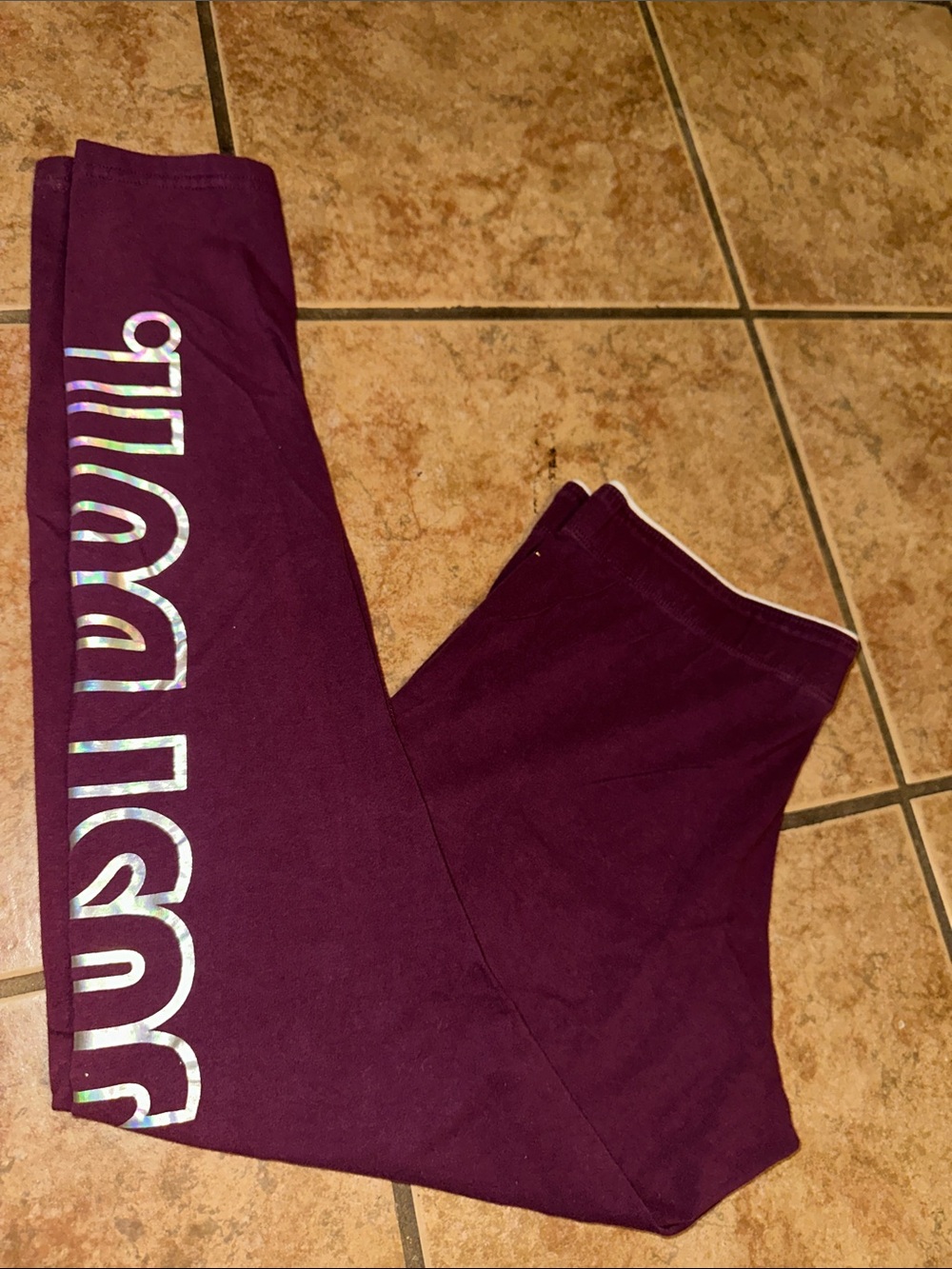💖NIKE PLUM LEGGINGS W/ JUST DO IT HOLOGRAPHIC LOGO